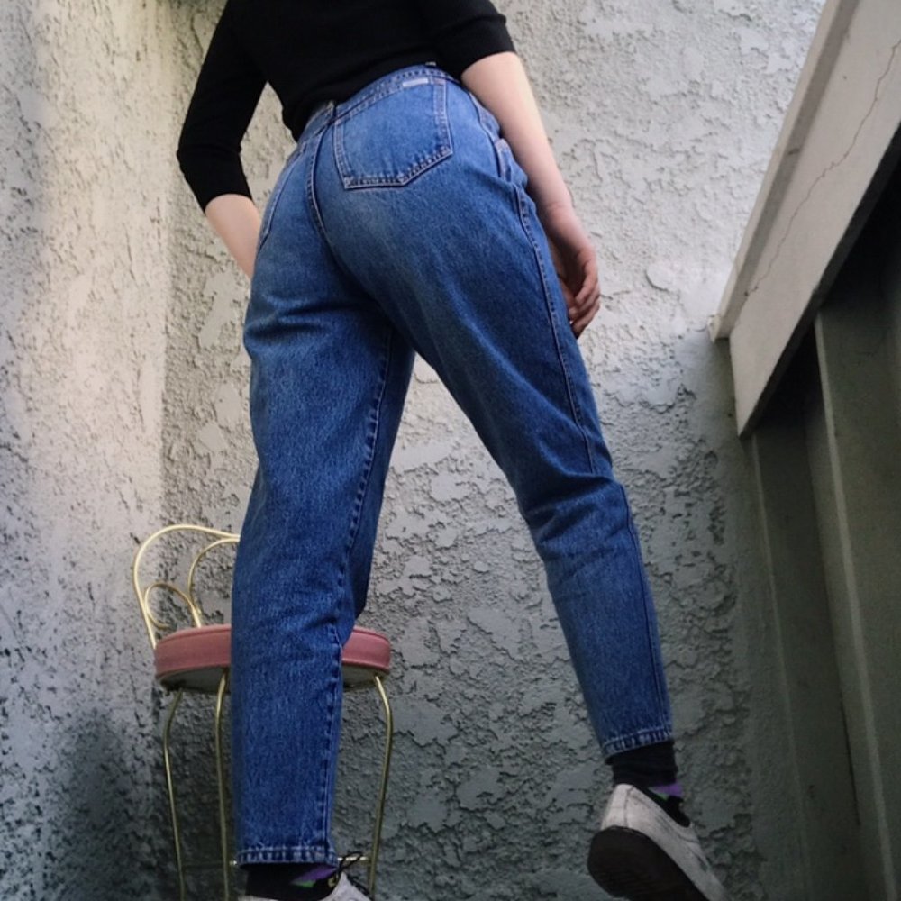Zena Ultra High Waist Mom Jeans